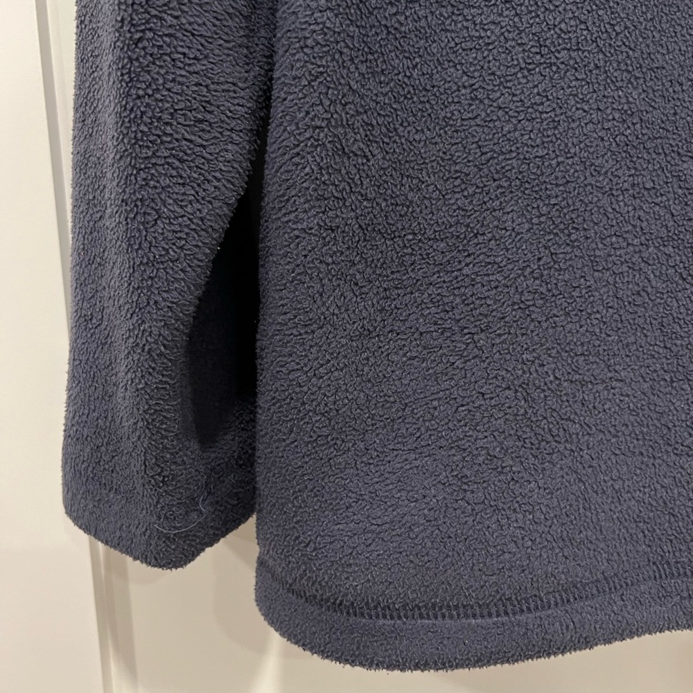 Old Navy boy’s half zip fleece top - Picture 5 of 6